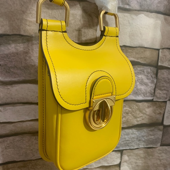 Authentic Tory Burch leather phone /Cards Crosby - Picture 5 of 8